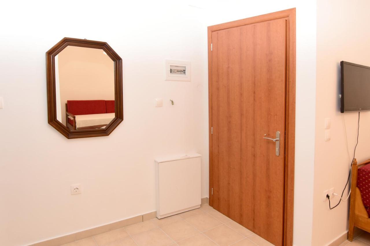 M&D Apartments Peraía المظهر الخارجي الصورة